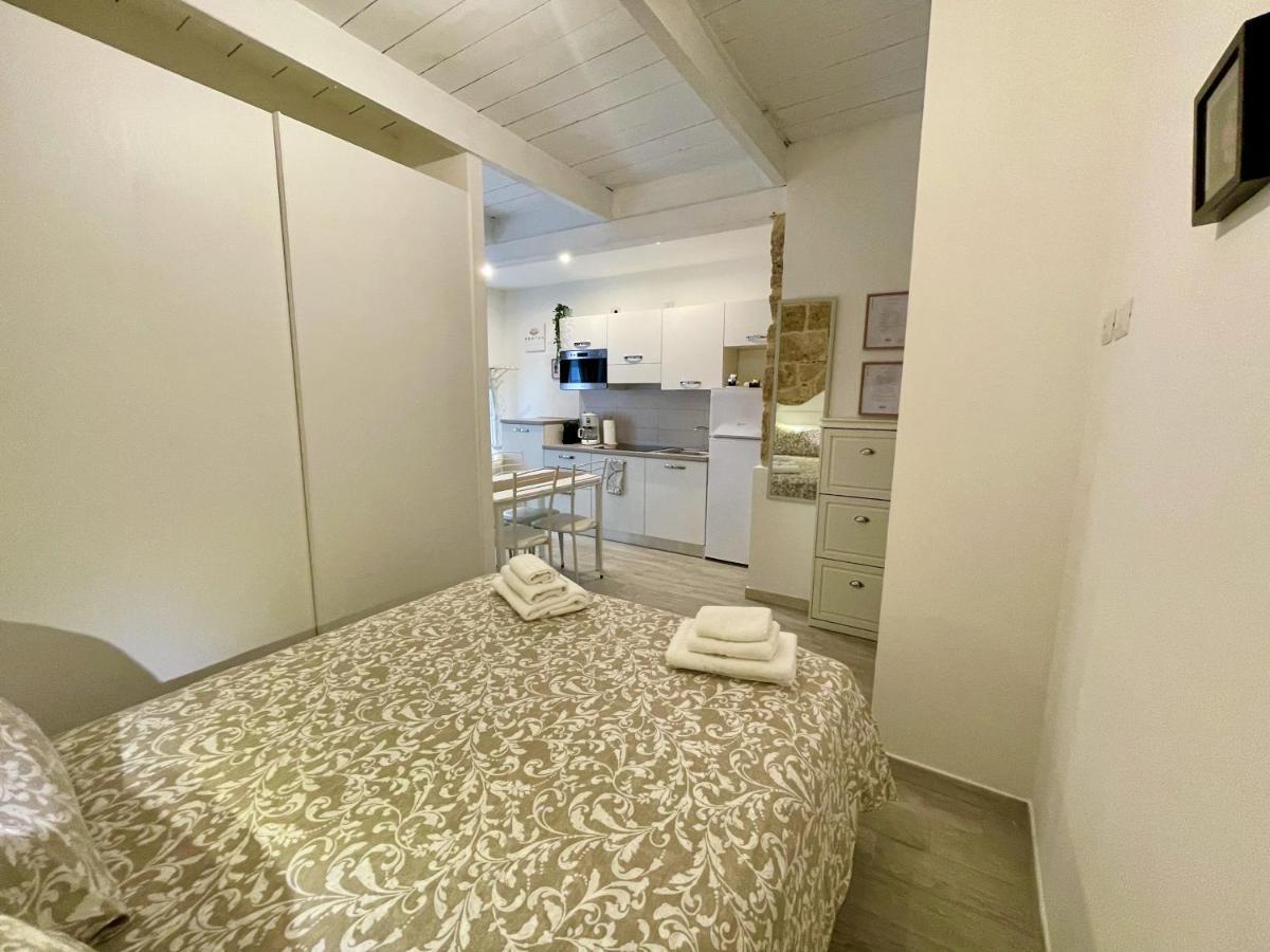 Protea House Apartment Alghero Bagian luar foto